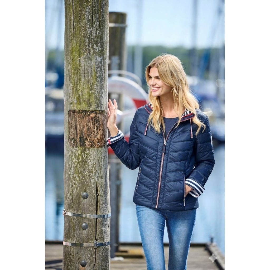 Junge Elizabeth Kv. 66 50-Navy