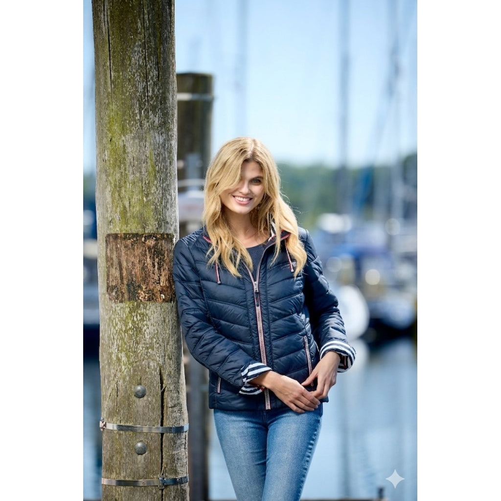 Junge Elizabeth Kv. 66 50-Navy